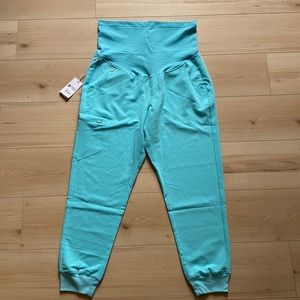 NWT Figs Maternity Zamora Scrubs